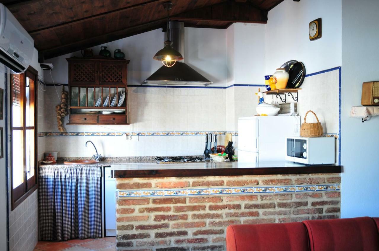El Romerito Guest House Zalamea la Real Екстериор снимка